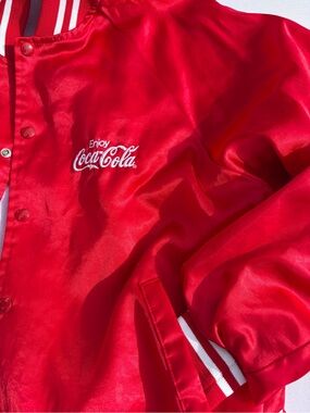 Vintage Embroidered Enjoy Coca Cola Red Satin Bomber Jacket Unisex L 1980’s